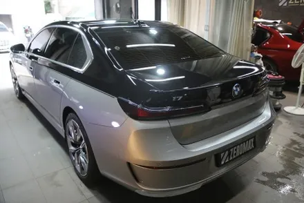 인천 투톤 랩핑으로 해결 BMW I7 듀오톤 순정 판박이 / 광진구, 성수, 송파