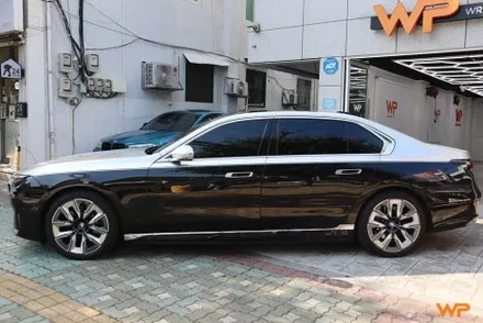 송파랩핑 BMW I7 투톤랩핑 이런 컬러 조합 어때 / 광진구 중곡동