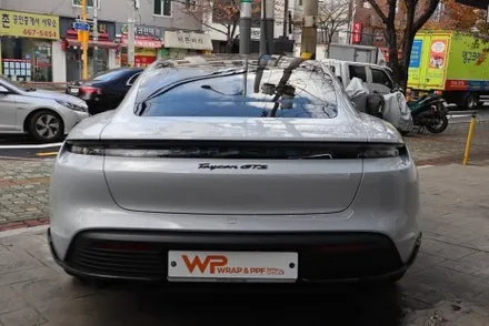 강남 포르쉐 타이칸 전체PPF 이렇게 시공해야 만족하시더라고요. / 광진구 중곡동