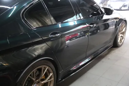 인천 랩핑 고광택 AX 필름 메탈릭 에메랄드 전체 시공 [ BMW M5 CS ] / 광진구, 성수, 송파