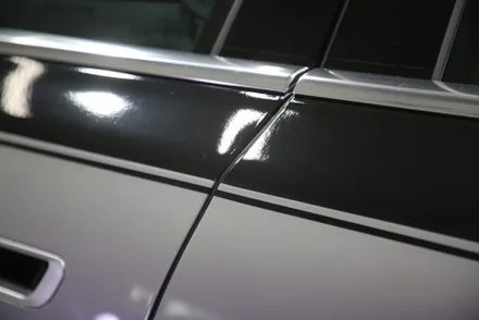 인천 투톤 랩핑으로 해결 BMW I7 듀오톤 순정 판박이 / 광진구, 성수, 송파