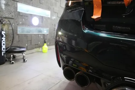 인천 랩핑 고광택 AX 필름 메탈릭 에메랄드 전체 시공 [ BMW M5 CS ] / 광진구, 성수, 송파