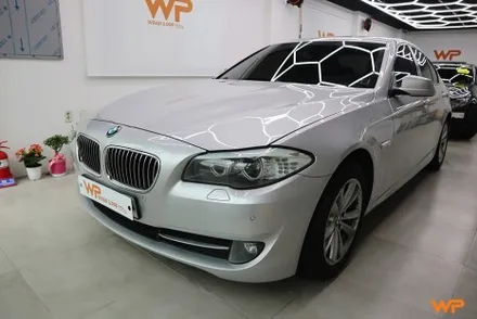 BMW F10 5시리즈 고광택 하이그로시 전체랩핑 크롬죽이기 서울경기 / 광진구, 성수, 송파