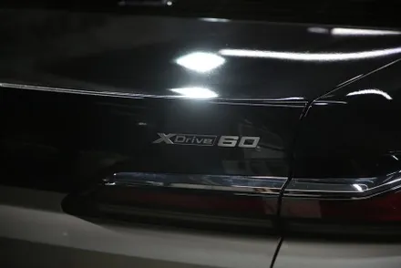 인천 투톤 랩핑으로 해결 BMW I7 듀오톤 순정 판박이 / 광진구, 성수, 송파