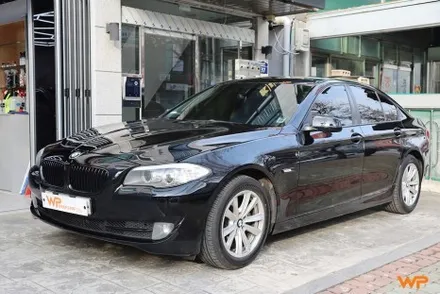 BMW F10 5시리즈 고광택 하이그로시 전체랩핑 크롬죽이기 서울경기 / 광진구, 성수, 송파