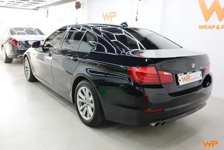 BMW F10 5시리즈 고광택 하이그로시 전체랩핑 크롬죽이기 서울경기 / 광진구, 성수, 송파