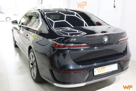 송파랩핑 BMW I7 투톤랩핑 이런 컬러 조합 어때 / 광진구 중곡동