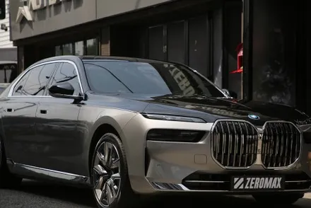 인천 투톤 랩핑으로 해결 BMW I7 듀오톤 순정 판박이 / 광진구, 성수, 송파