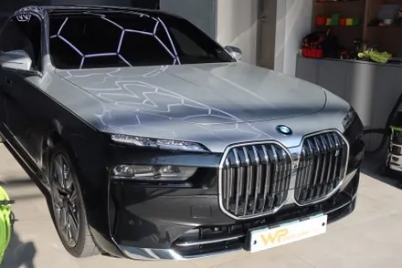 강남 BMW I7 사고수리 후 투톤랩핑 재시공 / 광진구 중곡동