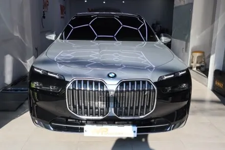 강남 BMW I7 사고수리 후 투톤랩핑 재시공 / 광진구 중곡동
