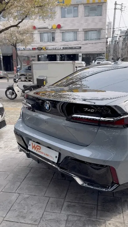 성수동 BMW 7시리즈 투톤랩핑 -고급스러움을 더하다. / 광진구 중곡동