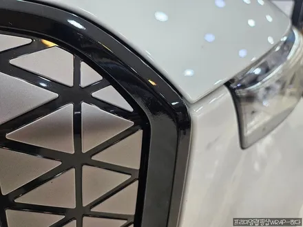 동탄랩핑 BMW IX1 그릴랩핑, 크롬딜리트, 신형 그릴 변경, 부분랩핑, 블랙유광시공 / 용인 기흥구 청덕동
