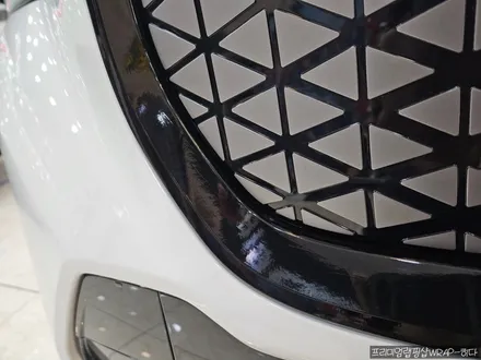 동탄랩핑 BMW IX1 그릴랩핑, 크롬딜리트, 신형 그릴 변경, 부분랩핑, 블랙유광시공 / 용인 기흥구 청덕동