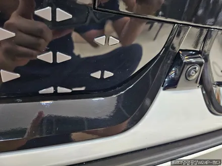 동탄랩핑 BMW IX1 그릴랩핑, 크롬딜리트, 신형 그릴 변경, 부분랩핑, 블랙유광시공 / 용인 기흥구 청덕동