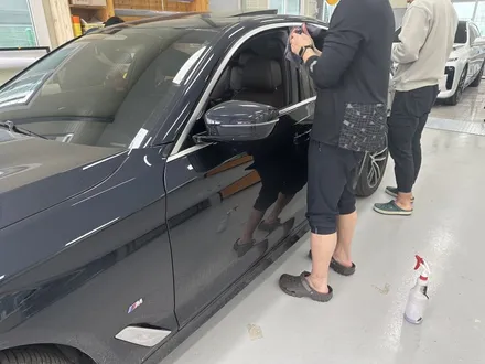 광주랩핑 전문매장 랩마블스튜디오 bmw5시리즈 탑폴리에필름으로 크롬죽이기 / 광주 광산구 하남동