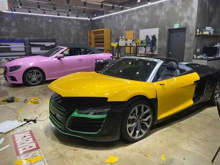 아우디 R8 스파이더 전체랩핑, 느낌있는 다크옐로우 / 광주 광산구 하남동