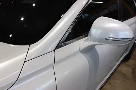 제네시스 EQ900 전체랩핑, 깔끔한 펄화이트로 변신! / 광주 광산구 하남동