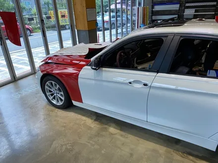 BMW 320d 전체랩핑, 강렬한 레드 시공! / 광주 광산구 하남동