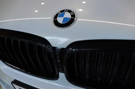 광주 BMW 랩핑 홀로그램 화이트 오묘한 컬러 / 광주 광산구 하남동