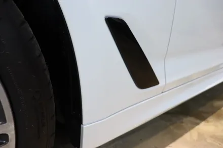 광주 BMW 랩핑 홀로그램 화이트 오묘한 컬러 / 광주 광산구 하남동