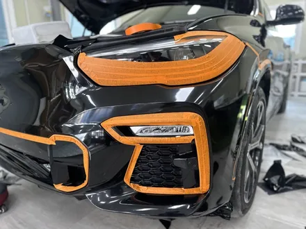 광주랩핑 전문매장 랩마블스튜디오 bmw x6 고광택필름 전체랩핑 / 광주 광산구 하남동