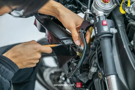 BMW S1000rr 바이크 랩핑 광주 랩마블에서 올블랙으로 / 광주 광산구 하남동