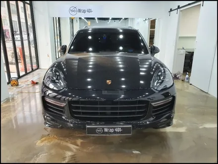 포르쉐 카이엔 크롬죽이기 !! 수원랩핑샵 광교랩핑샵 !! (윈도우몰딩,루프랙 크롬죽이기) / 용인시 처인구