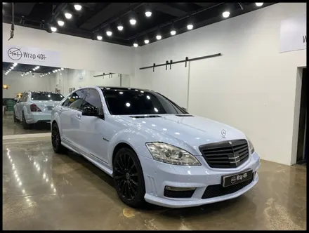 벤츠 S클래스 랩핑제거 후 클라우디블루 전체랩핑 재시공 !! 수원랩핑업체+광교랩핑업체+용인랩핑+동탄랩핑+병점랩핑+화성랩핑+분당랩핑 랩401 / 용인시 처인구