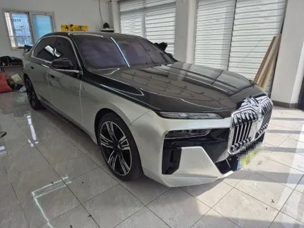 BMW 750e 투톤 전체 랩핑 AX 필름 샴페인 골드 WRAP91 / 마산, 김해, 창원
