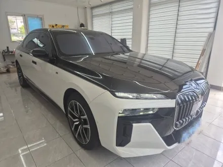 BMW 7시리즈 브라바도 유광 블랙 고광택 투톤 랩핑, 크롬 죽이기 WRAP91 / 마산, 김해, 창원