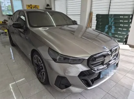 BMW i5 브라바도 리퀴드 메탈릭 실버 전체 랩핑 WRAP91 / 마산, 김해, 창원