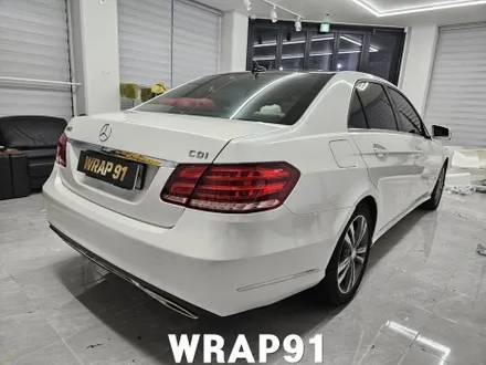 부산 벤츠 E클래스 E220d 랩핑 에이버리 유광 화이트펄 / 마산, 김해, 창원