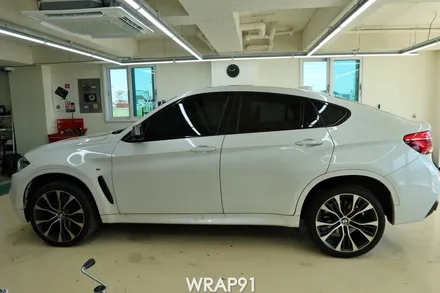 BMW X6 m50d 전체 랩핑 - 에이버리 사틴 다크 그레이, 경남 창원 자동차 래핑 전문 랩91 / 마산, 김해, 창원