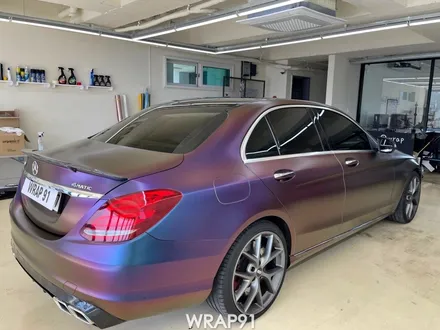 벤츠 C클래스 C220 카멜레온 전체 랩핑 - 에이버리 사틴 러싱 립타이드, 경남 김해 자동차 랩핑 전문점 랩91 / 마산, 김해, 창원