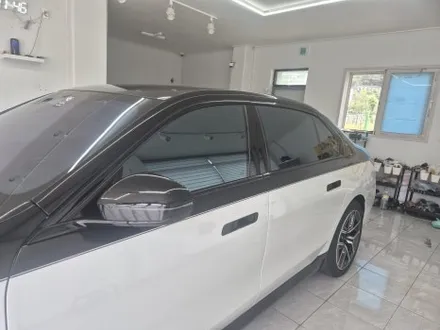 BMW 7시리즈 브라바도 유광 블랙 고광택 투톤 랩핑, 크롬 죽이기 WRAP91 / 마산, 김해, 창원