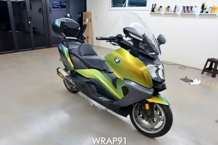 BMW C650 GT 카멜레온 랩핑 - 에이버리 유광 프레시스프링, 경남 부산 바이크랩핑 랩91 / 마산, 김해, 창원