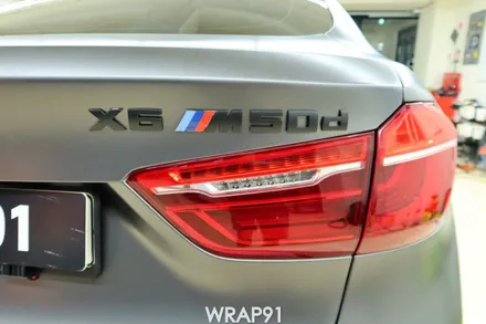 BMW X6 m50d 전체 랩핑 - 에이버리 사틴 다크 그레이, 경남 창원 자동차 래핑 전문 랩91 / 마산, 김해, 창원