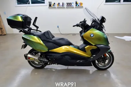 BMW C650 GT 카멜레온 랩핑 - 에이버리 유광 프레시스프링, 경남 부산 바이크랩핑 랩91 / 마산, 김해, 창원
