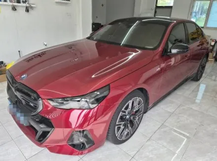 BMW i5 브라바도 리퀴드 메탈릭 실버 전체 랩핑 WRAP91 / 마산, 김해, 창원