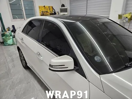 부산 벤츠 E클래스 E220d 랩핑 에이버리 유광 화이트펄 / 마산, 김해, 창원