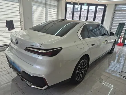 BMW 7시리즈 브라바도 유광 블랙 고광택 투톤 랩핑, 크롬 죽이기 WRAP91 / 마산, 김해, 창원