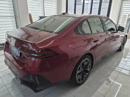 BMW i5 브라바도 리퀴드 메탈릭 실버 전체 랩핑 WRAP91 / 마산, 김해, 창원