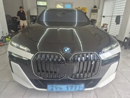 BMW 7시리즈 브라바도 유광 블랙 고광택 투톤 랩핑, 크롬 죽이기 WRAP91 / 마산, 김해, 창원