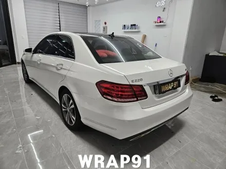 부산 벤츠 E클래스 E220d 랩핑 에이버리 유광 화이트펄 / 마산, 김해, 창원