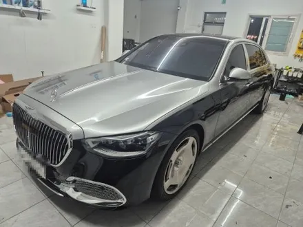 벤츠 마이바흐 S580 고광택 GT실버 듀오톤 랩핑 WRAP91 / 마산, 김해, 창원