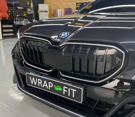 BMW i5 아이코닉 글로우 그릴 크롬 죽이기 용인 랩핑 / 용인시 기흥구 신갈동