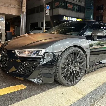 강남 자동차 랩핑과 PPF, 아우디 R8 고광택 블랙과 카본 시공 / 서울 중랑구 망우동