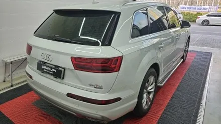 남양주 랩핑 아우디 Q7 크롬죽이기 오토벨벳 고광택 랩핑 부분랩핑 / 남양주 다산동