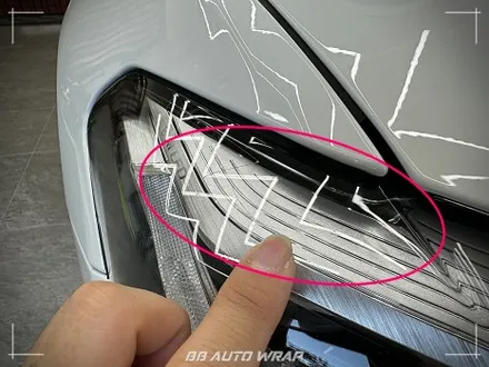 부산 PPF 전문점에서 BMW 5시리즈 클리프 디자인 스모그 라이트 PPF + 블랙 PPF로 루프스킨 및 창틀 크롬 딜리트 시공하기 / 부산 강서구