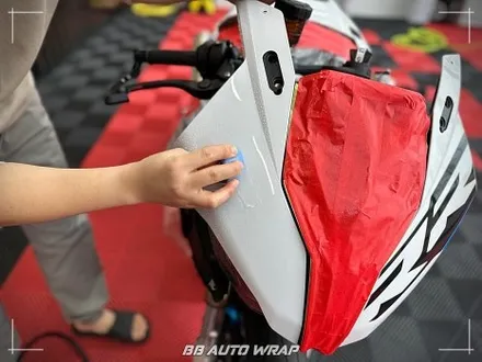 부산 바이크 PPF 전문점에서 BMW S 1000 RR  전체 시공으로 카울 새것처럼 관리해 보기 / 부산 강서구